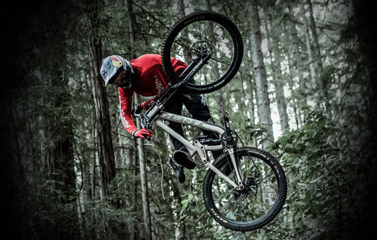 Troy Lee Designs Guide: Mens Bike Jerseys 101 Featured Image